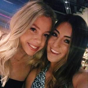 Meet your Posher, Lindsey